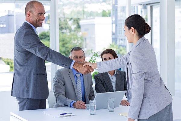 workplace-etiquette-that-builds-leadership